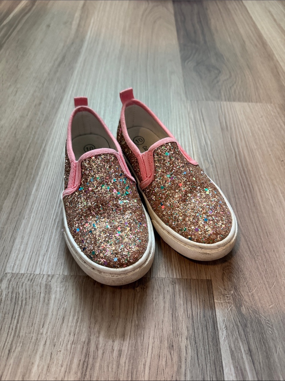 Cat & Jack Girls Glitter Slip-On Sneakers in Pink and Multicolor